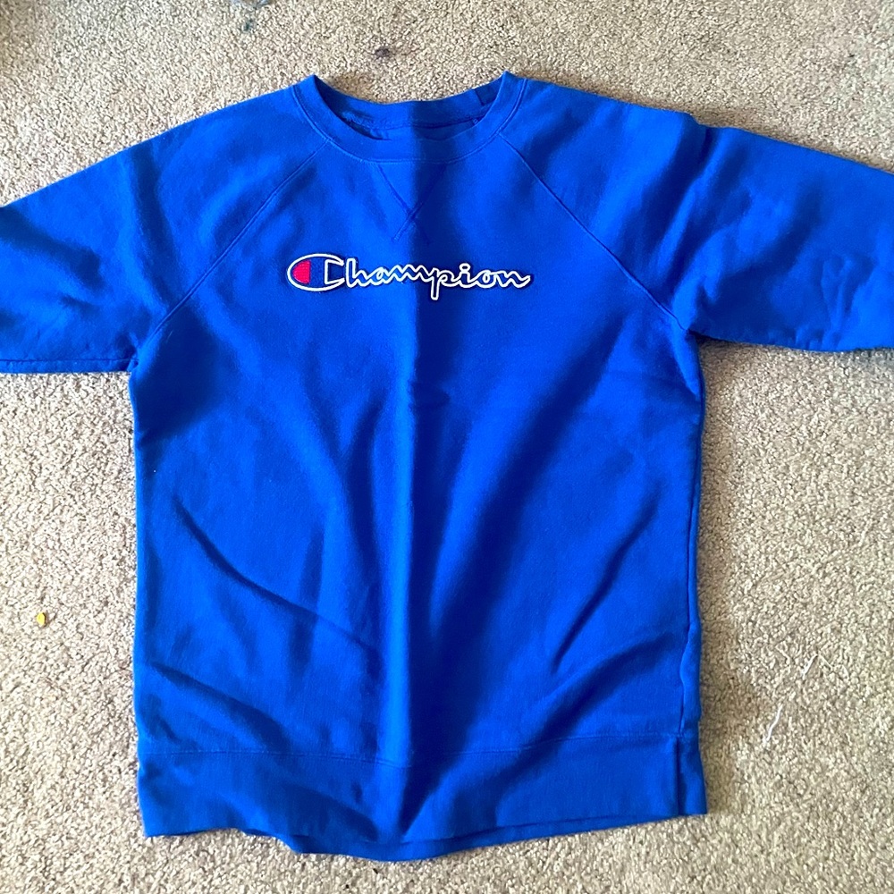 Men’s medium Champion sweatshirt